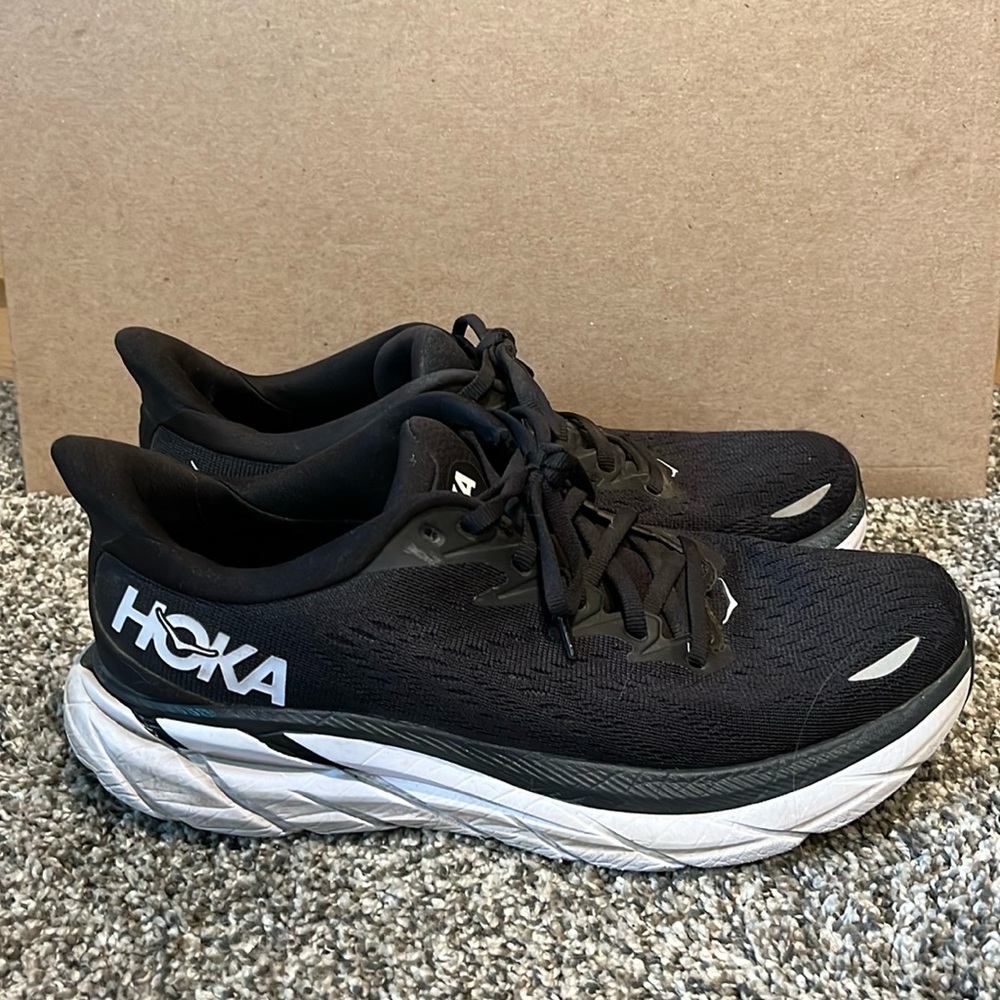 Hoka Clifton 8